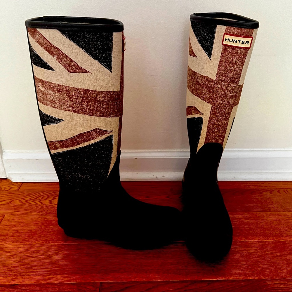 Hunter British Flag knee high rain boots worn 2 times